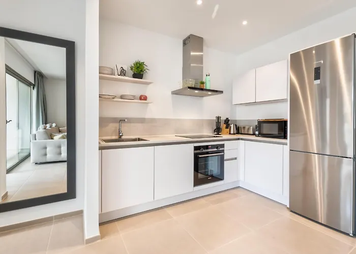 Jardines - Tabor 2-3 Pool View